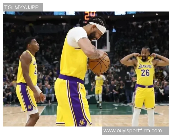 浓眉因小腿伤势缺席对阵雄鹿比赛连续第六场缺阵令人担忧