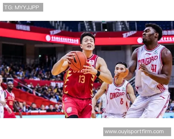 南海岸后羿热巴创生涯新高三分球表现引领球队获胜