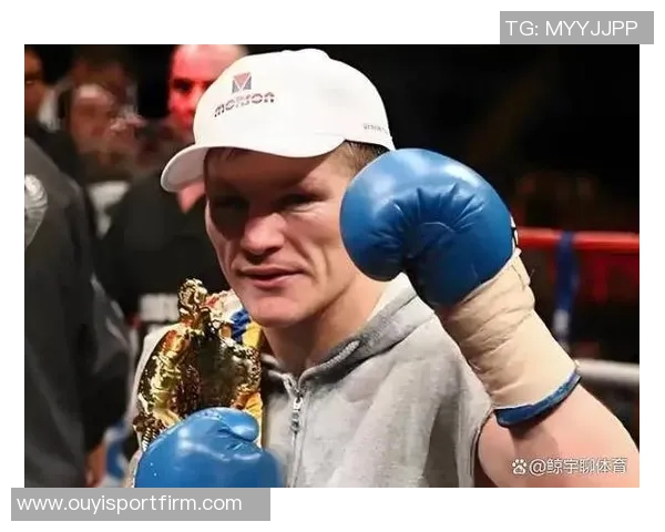 曼城致敬拳王哈顿今日齐聚曼彻斯特大教堂为他送行