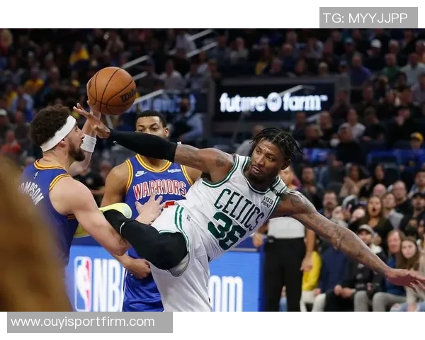 斯玛特谈最后一球争议称乔治试图造犯规裁判选择不吹哨