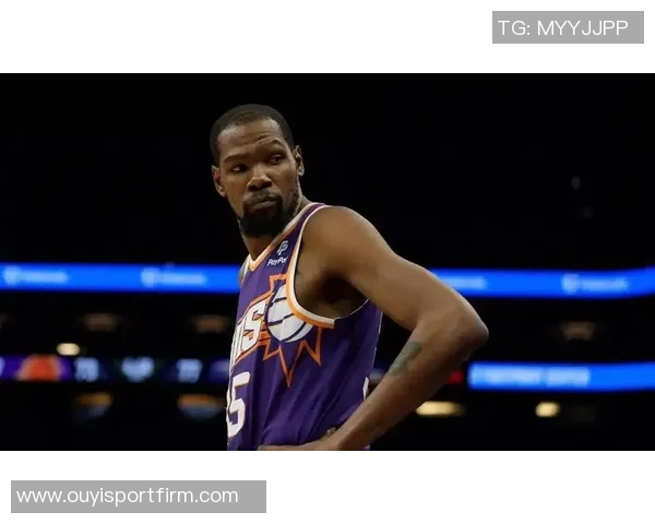 火箭官方晒亚当斯与杜兰特亲密合照威少点赞引发重回传闻